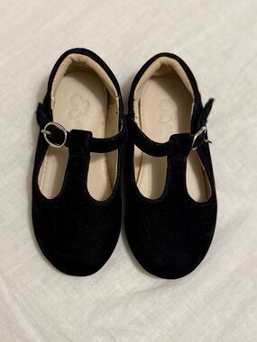 Black Velvet T-Strap Girls Shoes